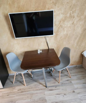 Colonel apartment 953